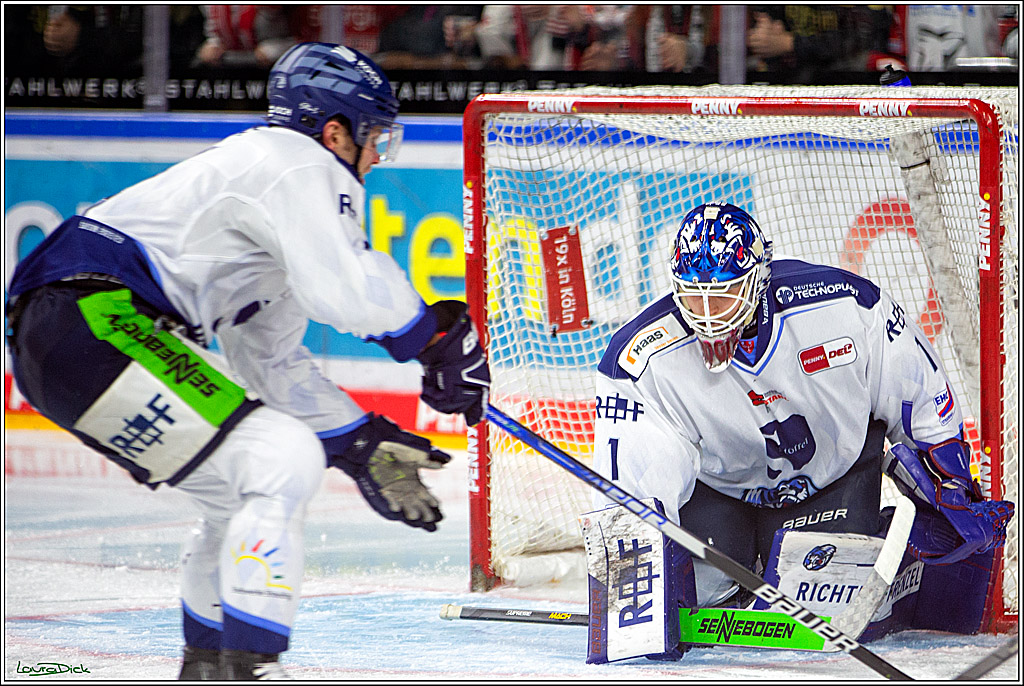 PENNY DEL; Koelner Haie- Straubing Tigers; Koeln, 28.12.2022